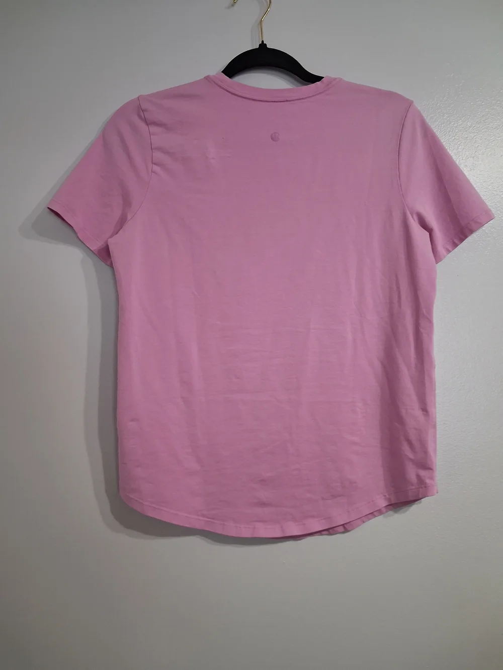 lululemon athletica Pink Crewneck Short Sleeve Top Size 6